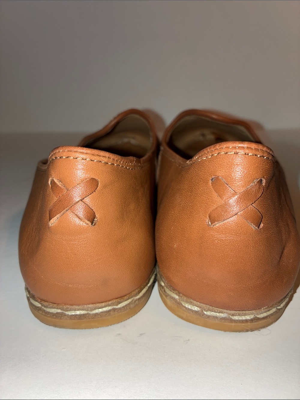 Charix, Women’s 39.5/ US 9, Camel Slip Ons, Leather - Picture 4 of 13